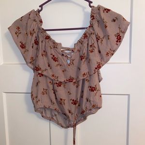 American eagle off the shoulder shirt